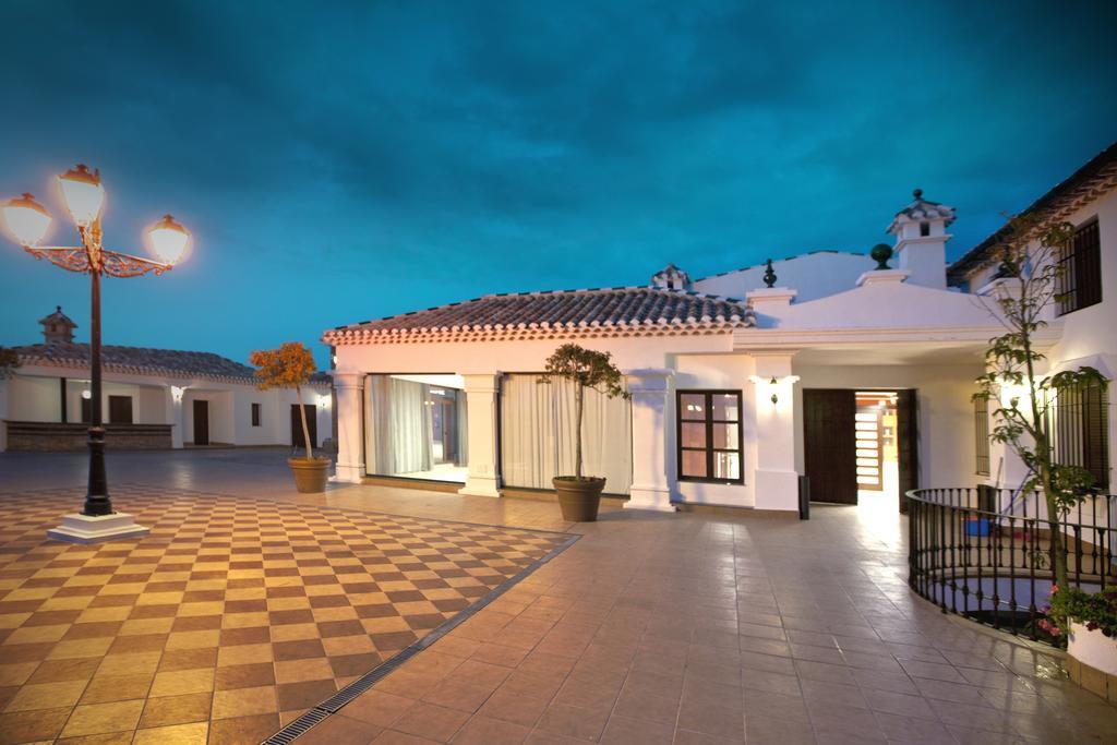 Country House Cortijo De La Fuente Ла-Бобадилья Экстерьер фото